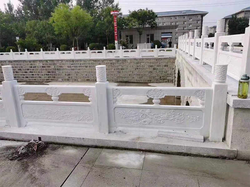 芝麻白石欄桿的制作與安裝